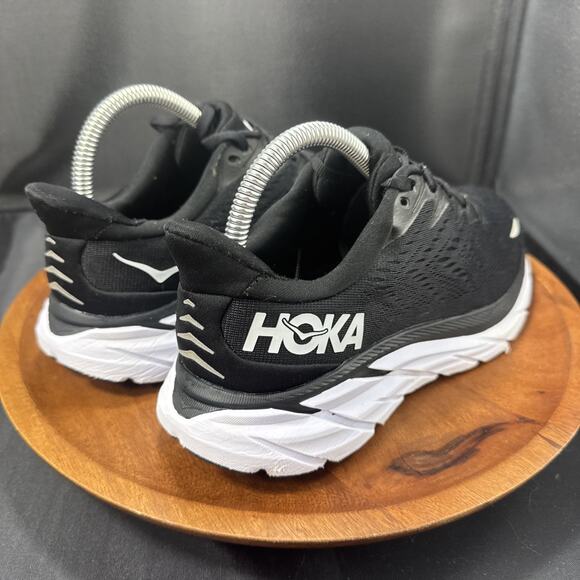 Hoka One One Clifton 8 Running Lightweight Athletic Sneaker Women’s Sz 7B - Picture 2 of 8